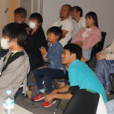 プレゼン大会では来場者から質問も。