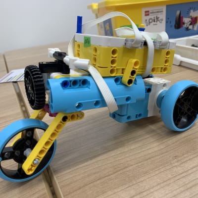 「オートバイロボット」　なかなかカッコいい！