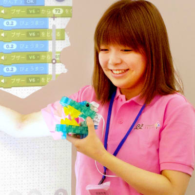 初めてでも安心、講師が優しく丁寧に指導します。