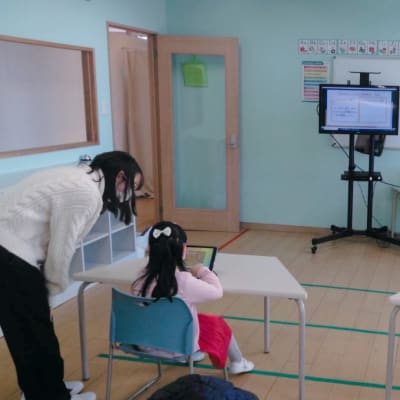 コーチと楽しく取り組んでいます☆