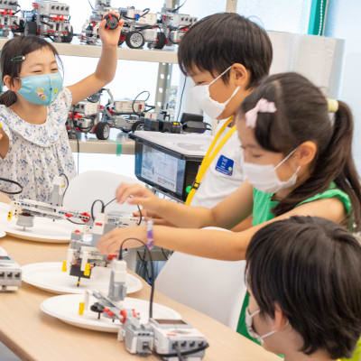 失敗を恐れず、試行錯誤を重ねることで、主体性と最後までやり抜く力を育てます。（撮影：2020年8月）