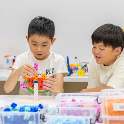 困っている友達にアドバイスをすることもあります。