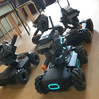 ロボマスターS1