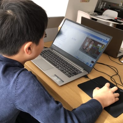 授業風景（スクラッチコース：プログラミングの基礎からゲーム作りへ！）