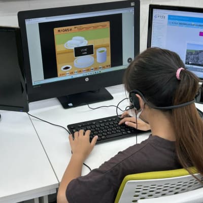 プログラミング学習をしている様子です。