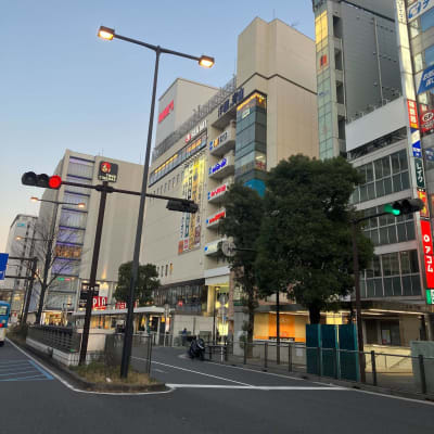 JR川崎駅、京急川崎駅より徒歩5分。 川崎モアーズの５階になります！