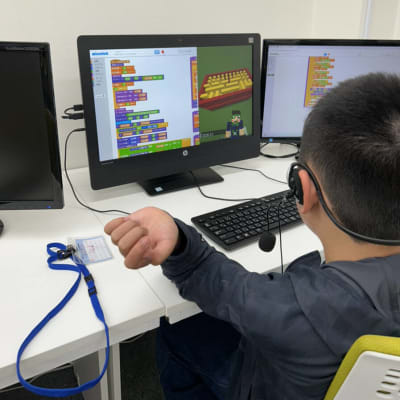 プログラミング学習をしている様子です。