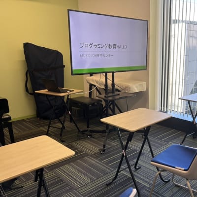 見晴らしのいい、大きな窓のあるお部屋でリフレッシュしながら学習できます