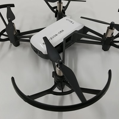 教育用の小型ドローンを無料で使用いただけます。
