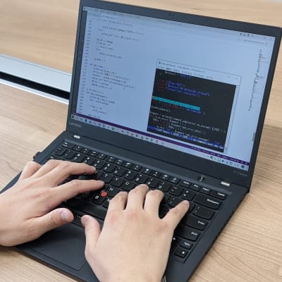 進級するとPythonプログラミング