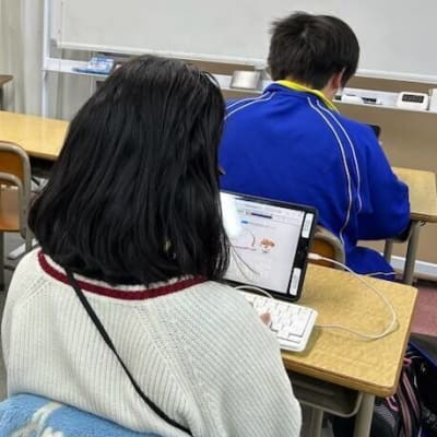 タイピングからプログラミングまで学べる本格的なレッスンです！