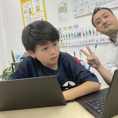 いきなり取られてもピースできるよ。