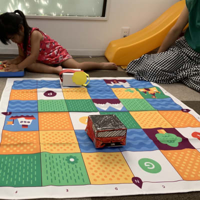 キュベットで楽しむこどもたち