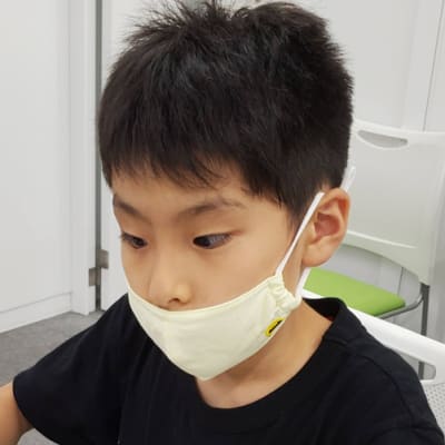 授業の課題に集中して取り組む姿も