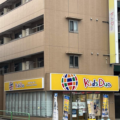 有楽町線：地下鉄赤塚駅　徒歩1分 | 東武東上線：下赤塚駅　徒歩2分　の好立地にあります