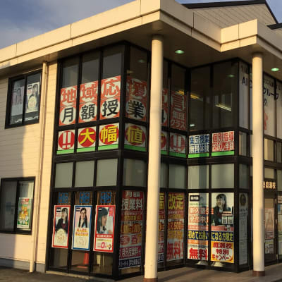 庭瀬校の外観です