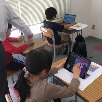 レッスンは、３人まで。それぞれのお子様に合わせて個別最適レッスンをご提供！