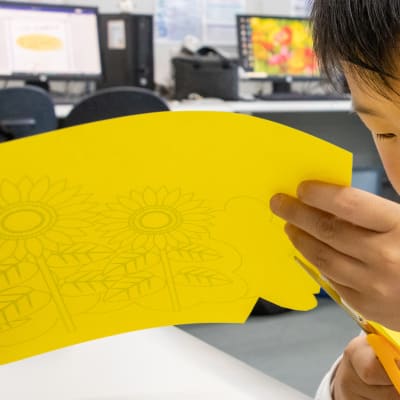 クリエイティブ講座に挑戦！授業で習得した内容をいかして作品を作成します。お子さまに人気のカテゴリーになります！