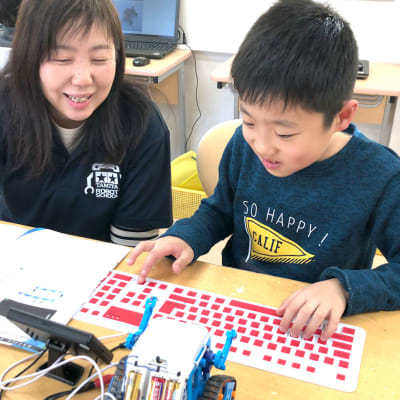 講師と一緒に楽しく学ぼう！