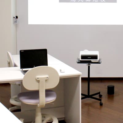 白を貴重とした集中できる教室です！