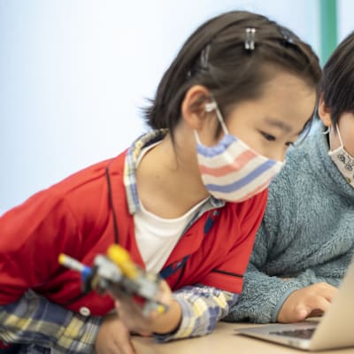 パソコン未体験でもご負担なく取り組めます（撮影：2020年12月）