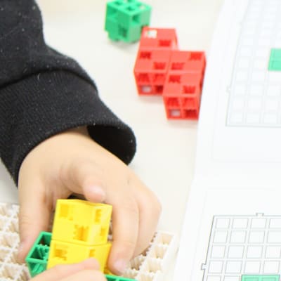 専用テキストで学びます