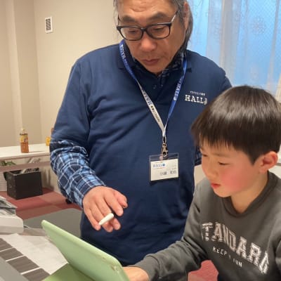 難しいところは考える方向性をアドバイスするコーチングで考える力を育みます。