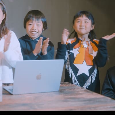 ドローンはその場にいる全員がワクワクします♪