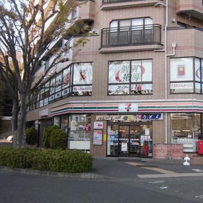 小田急線「鶴川駅」徒歩2分