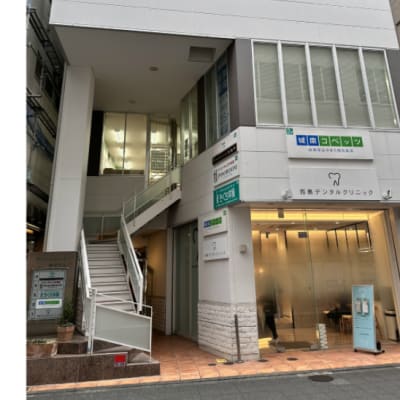 外階段のあるビルの4階が当教室・パソルーム戸塚校です