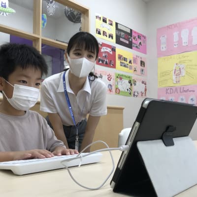 ブラインドタッチが自然に出来るように毎週練習の時間があります♪