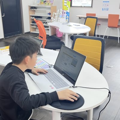 お子さまの「やりたい！」を伸ばす授業です