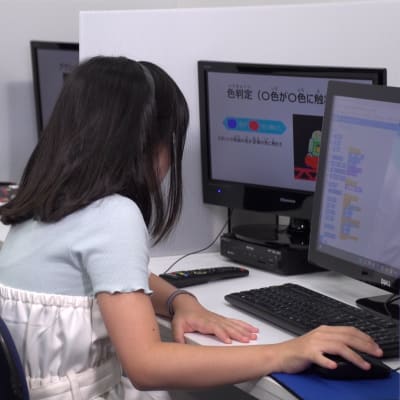 映像を見ながら学びます