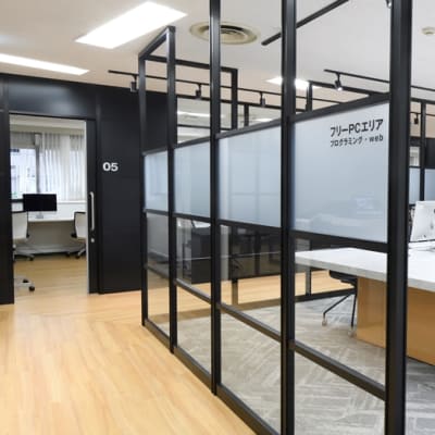 横浜フリースペース㈰ 