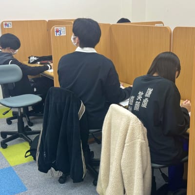 HALLO以外の授業の様子です。授業時間外の自習にもご活用いただけます。