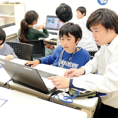 同年代の生徒たちで楽しく学ぼう！