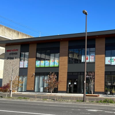 柏たなか駅から徒歩3分。ビルの2階にございます。