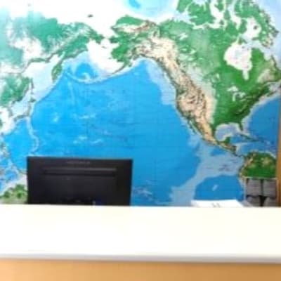 受付カウンターです♪　整理整頓された教室でお待ちしております♪