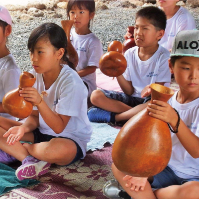 ハワイコースでは、ハワイ提携校のオンライン/リアル留学で、英語イマージョンを体験します。