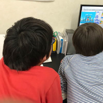 アイデアを出し合って問題を解決！