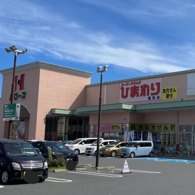 モール内にあり、駐車場も広く、車も停めやすいですよ。