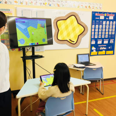 コーチが教えるのではなく、背中を押す、導くスタイルの「コーチング」指導で考える力・集中力が身につきます♪