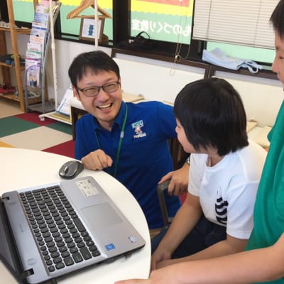 先生と生徒が楽しくコミュニケーションをとりながらレッスンを進められます。