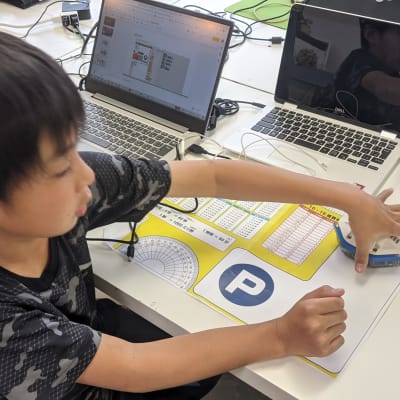 授業の様子：ロボット思ったように動くのか？