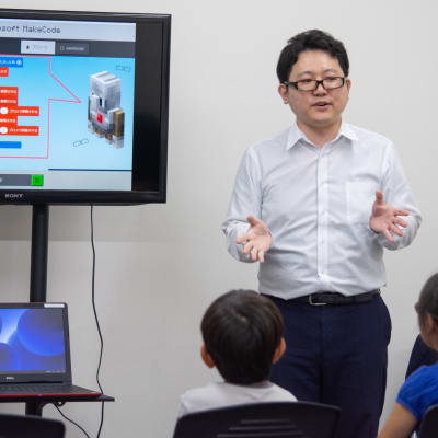 一緒に考えたりディスカッションをしながら取り組むことでチームプレイも育めます