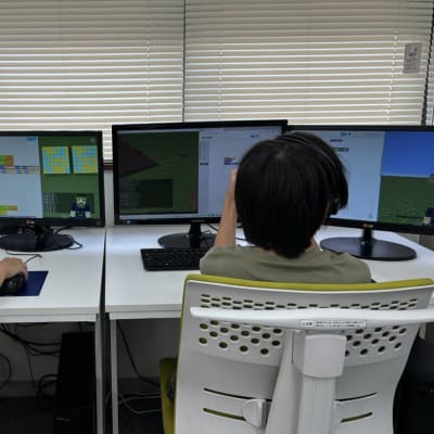 プログラミング学習をしている様子です。