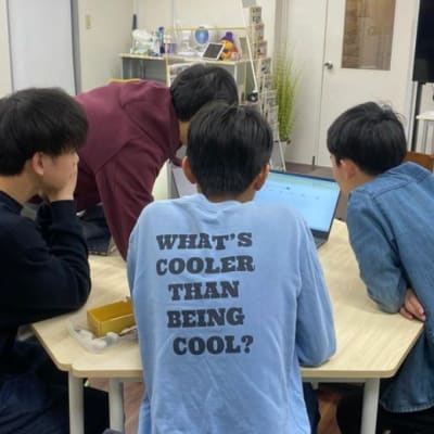 中高生の先生たちも勉強中！