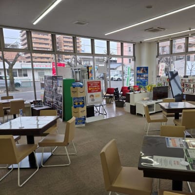 ドコモショップの中の一画をレッスンスペースとして使っています。