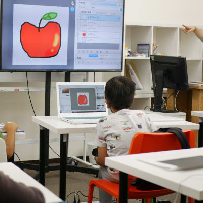 ハック西宮北口校　デジタルペイントアプリでキャラクター作成