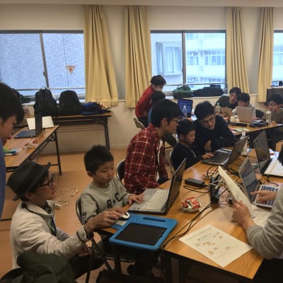 CoderDojoとよなかの活動風景